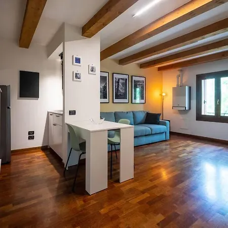 Daire Modern Flat In Heart Of Vicenza! *